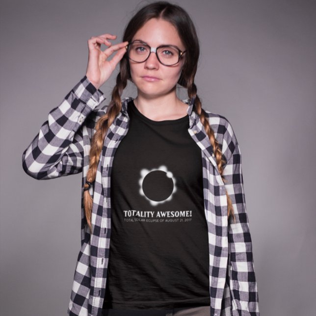 Camiseta Eclipse solar impresionante (Subido por el creador)