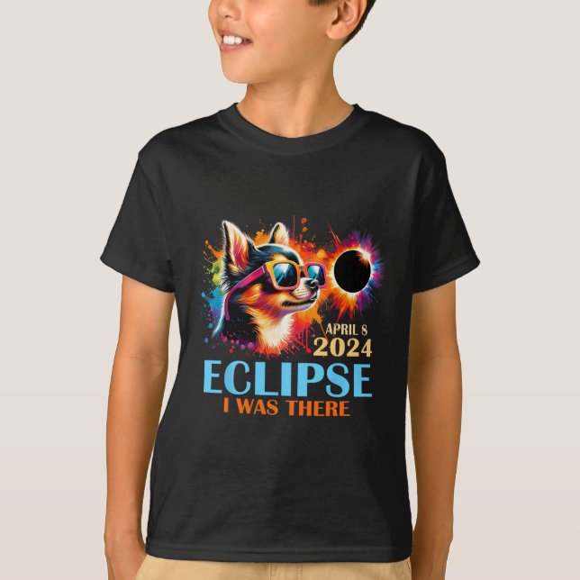Camiseta Eclipse Solar Total 2024 Perro Chihuahua Estaba Al (Anverso)