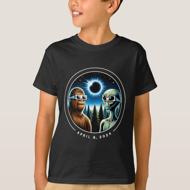 Camiseta Eclipse Total Solar 2024 Divertido Bigfoot Alien A (Anverso)