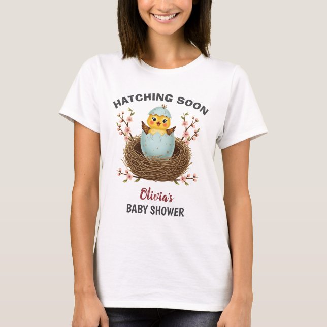 Camiseta Eclosión Inminente Fiesta de Bebé Pollito Adorable (Anverso)