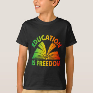 Camiseta Educación de la Historia Negra Es Libros de Libert