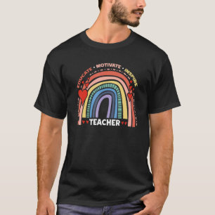 Camiseta Educar a los profesores inspiran aprecio arcoiris