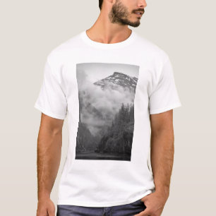 Camiseta EE. UU., Alaska, Juneau, la selva tropical cubre f