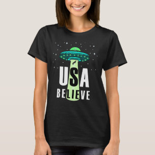 Camiseta EE.UU. cree que los salchichas voladores están ali