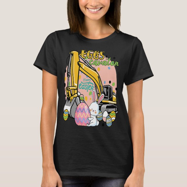 Camiseta EggsCavator Feliz Excavador de Pascua Cazando Huev (Anverso)