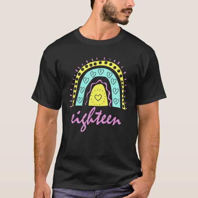 Camiseta Eighteen Year Old Rainbow 18th Birthday For Girls  (Anverso)