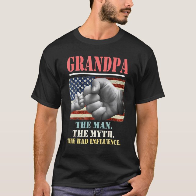 Camiseta El Abuelo El Hombre El Mito La Mala Influencia De  (Anverso)