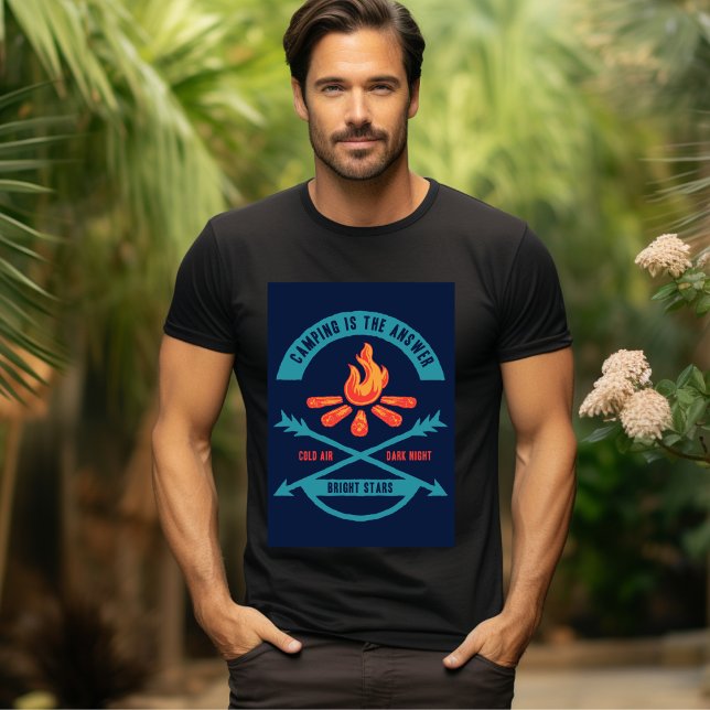Camiseta El acampar es la respuesta al aire frío y a la noc (Subido por el creador)