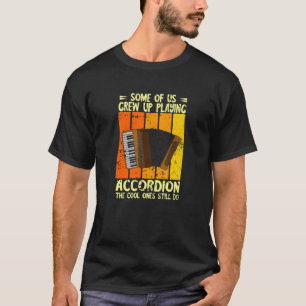 Camiseta El acordeón sigue tocando música de acordeón de ai