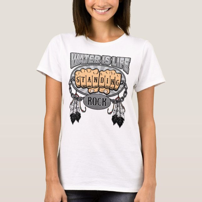 Camiseta El agua derecha de la roca es puños de la vida (Anverso)