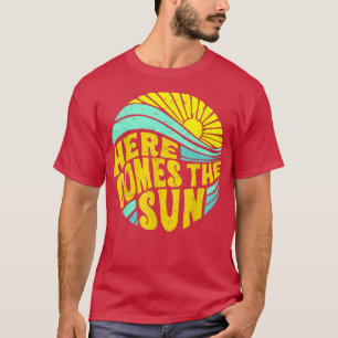 Camiseta El Amanecer Del Arcoiris Retro Aquí Llega El Sol P