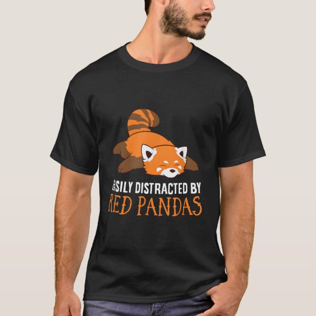 Camiseta El Amor Del Panda Rojo Distraído Fácilmente Por Lo (Anverso)
