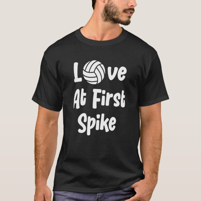 Camiseta El amor en el primer voleibol Spike (Anverso)