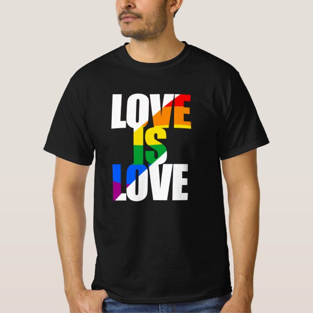 CAMISETA EL AMOR ES AMOR (Anverso)