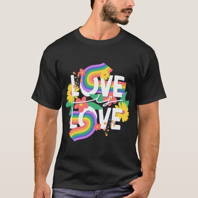 Camiseta El amor es amor arte floral arcoiris (Anverso)