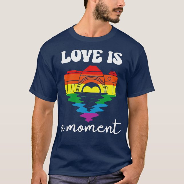 Camiseta El Amor Es Un Momento (Anverso)