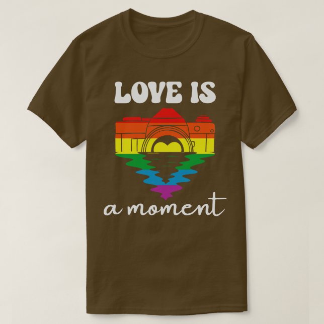 Camiseta El amor es un momento Cámara LGBT (Diseño del anverso)
