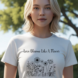 Camiseta El amor florece como un diseño de vintage de flore