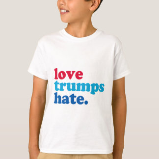 Camiseta el amor triunfa sobre el odio