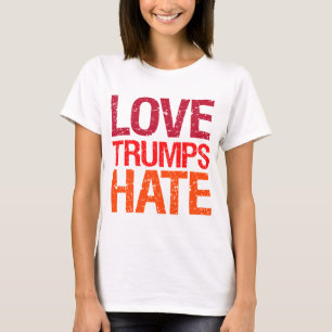 Camiseta El amor triunfa sobre el odio contra Trump