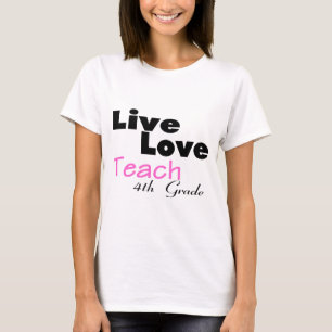 Camiseta El amor vivo enseña al 4to grado (el rosa)