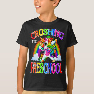 Camiseta El aplastamiento en la escuela preescolar Unicorni