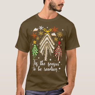 Camiseta El Árbol De Navidad De Los Libros Es La Temporada 