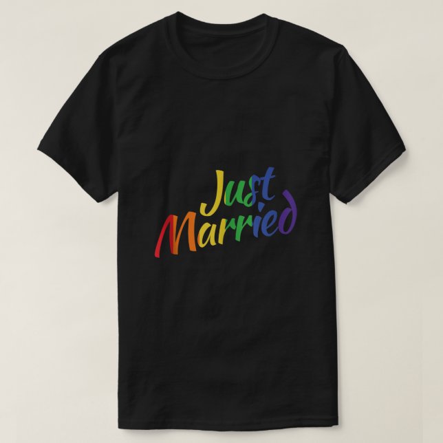 Camiseta El arcoiris de la Boda LGBT de lesbianas gays reci (Diseño del anverso)