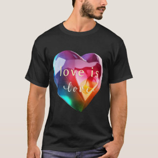 Camiseta El arte del amor es el amor: el corazón colorido