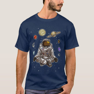 Camiseta El astronauta del yoga medita en el espacio y sien
