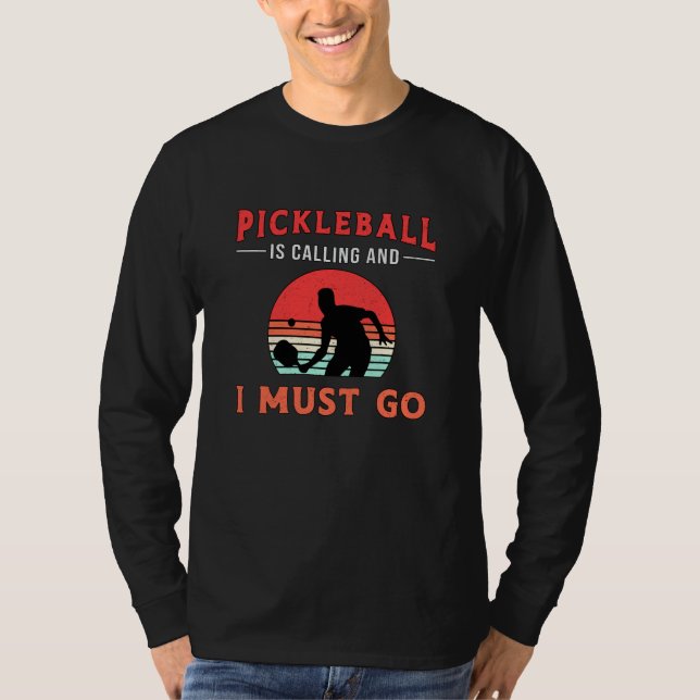 Camiseta El Baloncesto Está Llamando Y Debo Ir Al Jugador D (Anverso)