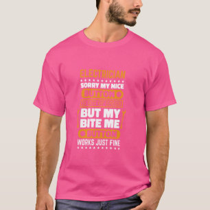 Camiseta El botón Bite Me Eléctrico Funciona Con El Motor E