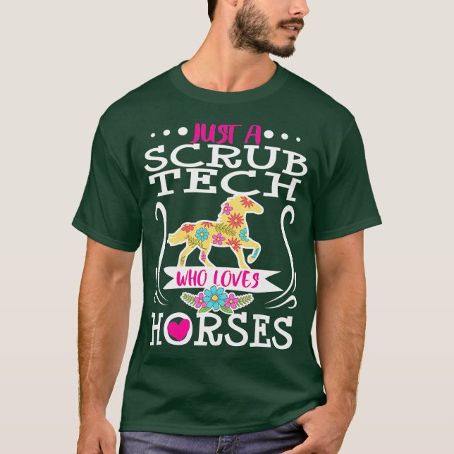 Camiseta El caballo quirúrgico de un técnico de tecnología  (Anverso)