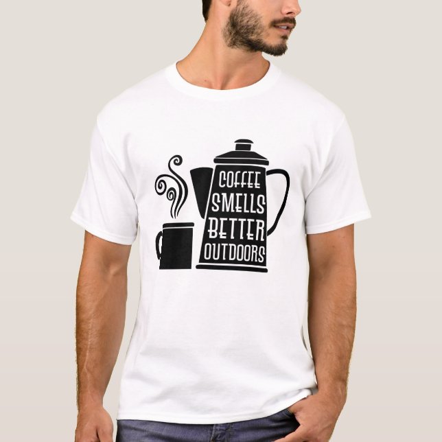 Camiseta El café huele mejor al aire libre (Anverso)