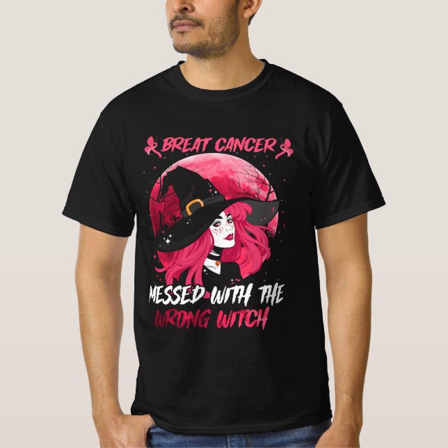 Camiseta El Cáncer De Mama Envuelto Con El Gorra De Brujas  (Anverso)