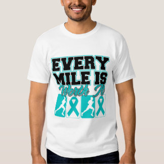 Camiseta El cáncer ovárico para hombre cada milla la vale