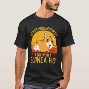 Camiseta El Cerdo De Guinea Nunca Subestima A Un Niño Con U