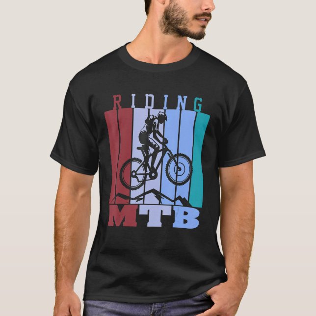 Camiseta El ciclismo de montaña nunca se vuelve más fácil p (Anverso)