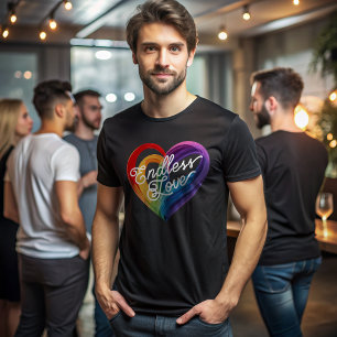 Camiseta El corazón del arcoiris es amor interminable