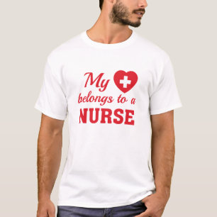 Camiseta El corazón pertenece a la enfermera