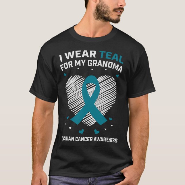 Camiseta El Corazón Que Llevo Verde azulado Para Mi Abuela  (Anverso)