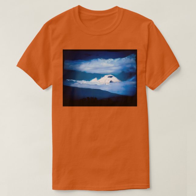 Camiseta El Cotopaxi Es Hermoso Y Peligroso (Diseño del anverso)