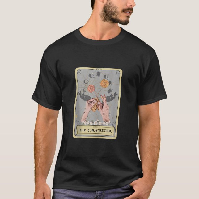 Camiseta El crocheter Tarot Card Crochet Guay Quilting Cro (Anverso)