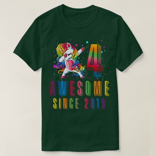 Camiseta El cuarto cumpleaños de Dabbing Unicornio es impre (Diseño del anverso)