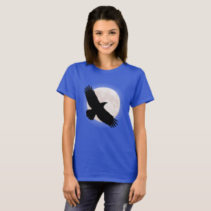 Camiseta El cuervo volador con la luna detrás