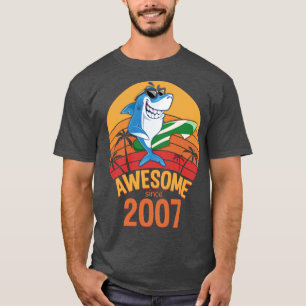 Camiseta El cumpleaños de los tiburones es impresionante de