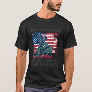 Camiseta El Día De Los Veteranos Nunca Olvidó La Bandera De