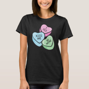 Camiseta El día de San Valentín diciendo corazones