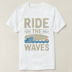 Camiseta El diseño de la tabla de surf retro Waves