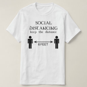Camiseta el distanciamiento social mantiene el desplazamien